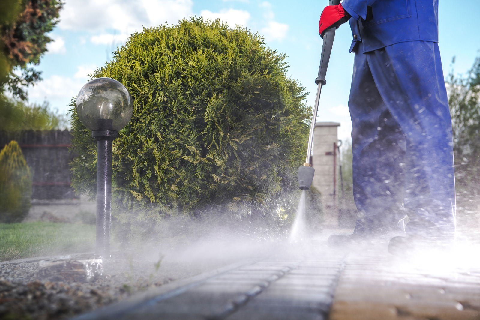 6 Essential Tips When Choosing a Driveway Cleaning Company