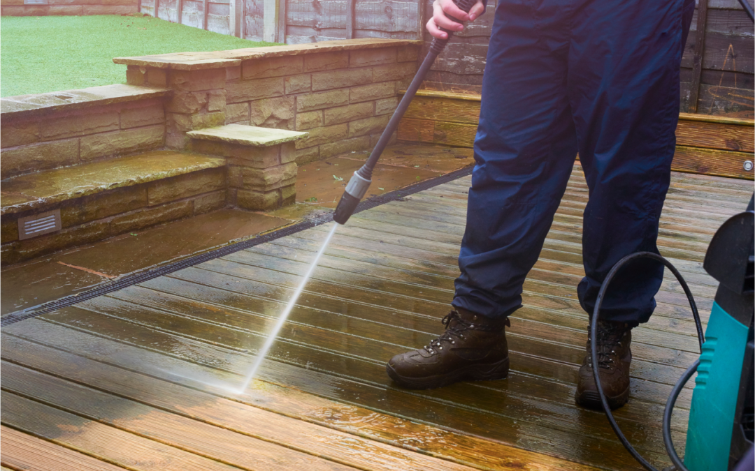 5 Reasons Why Summer Is The Best Time To Pressure Wash Deck