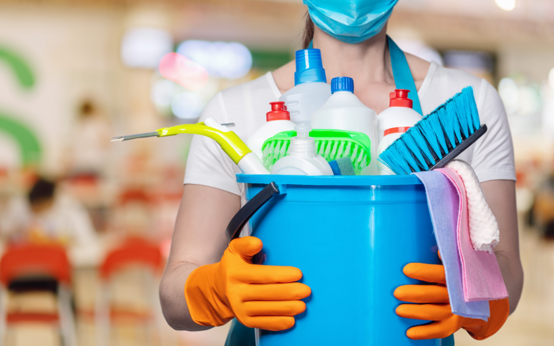 10 Last-Minute Christmas Cleaning Tips You Should Know